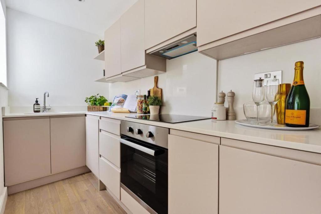 Amazing 3 Bed Interior Designed House With Garden - 114 The Hervey Londra Esterno foto